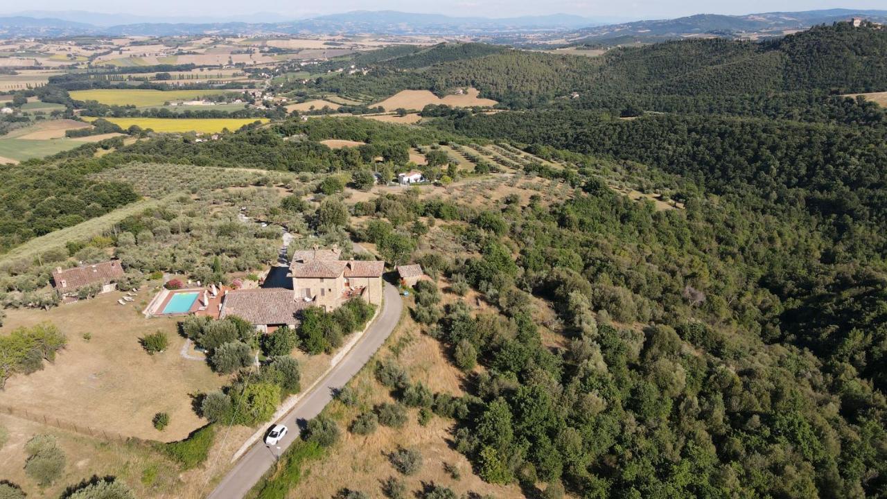 Podere Schioppello Casale Con Appartamenti Privati Cibottola Екстериор снимка